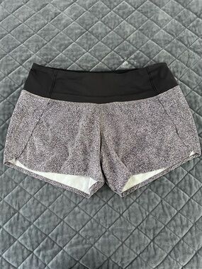 Lululemon Run Speed Shorts Women’s Size 4 Sea Spray Lined Printed Q